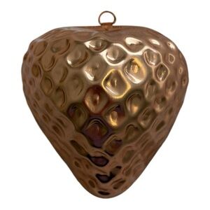 Vintage Copper Toned Strawberry Shaped Jelly Mould - 4 Cups
Made in USA